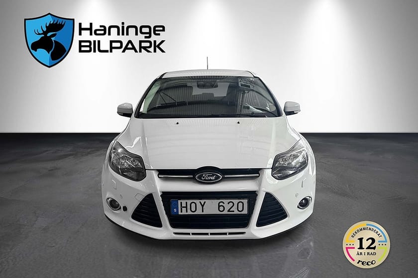 Bild 3 av Ford Focus Kombi 1.0 EB Titanium /DRAG /P-SENSORER /FR 3,95%