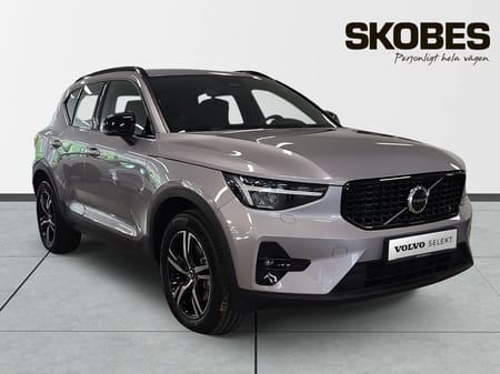 Volvo XC40 B4 FWD Bensin Plus Dark