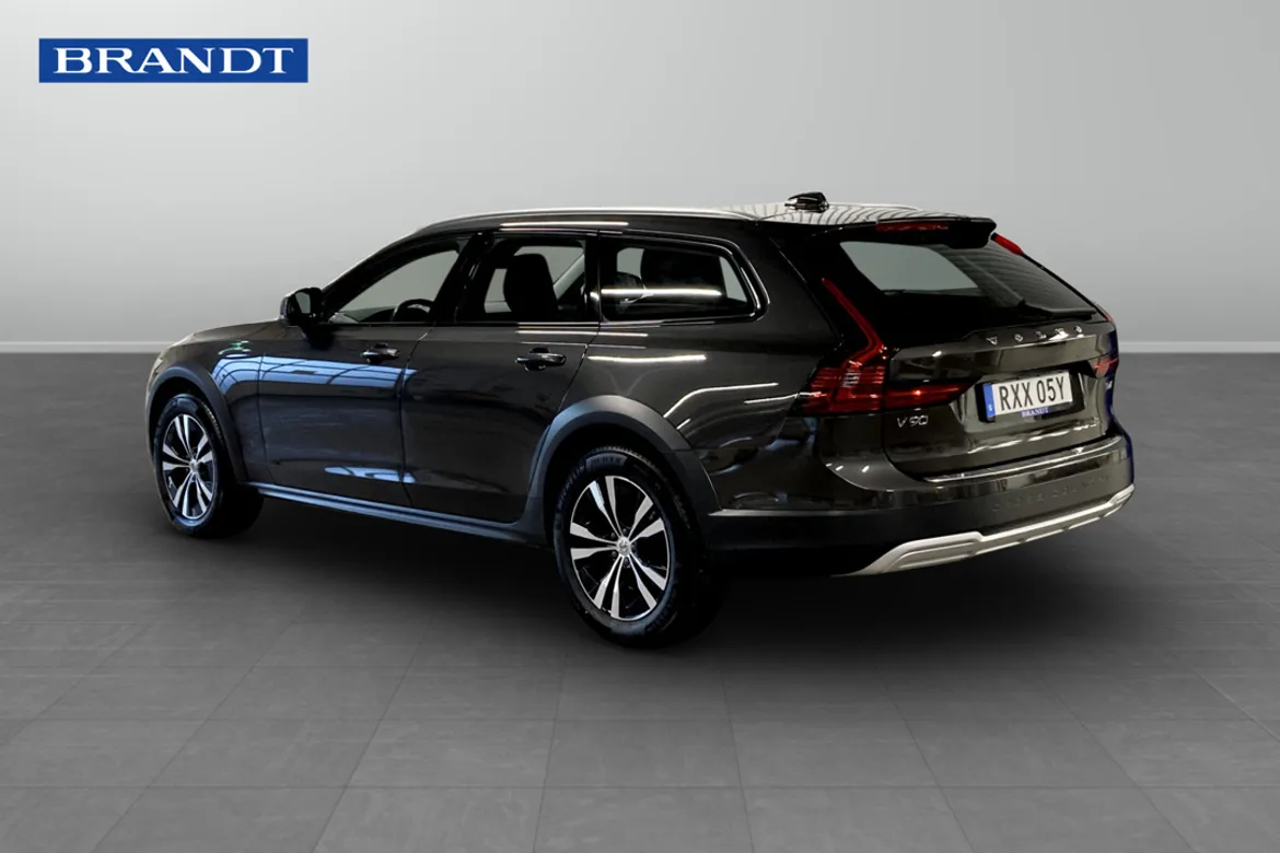 Volvo V90 Cross Country