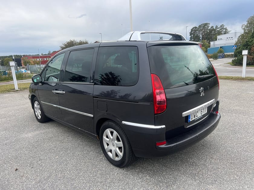 Bild 2 av Peugeot 807 2.0 HDi FAP 7-sits 1 äg Kamrem bytt Skinn Drag D-Värm