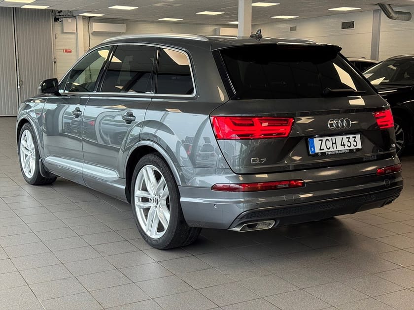 Bild 4 av Audi Q7 3.0 TDI V6 S-Line Quattro 7-Sits Bose HUD Drag
