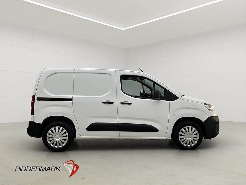 Bild 2 av Citroën Berlingo Van 1.5 Dragkrok PDC 3-Sits CARPLAY Farthållare