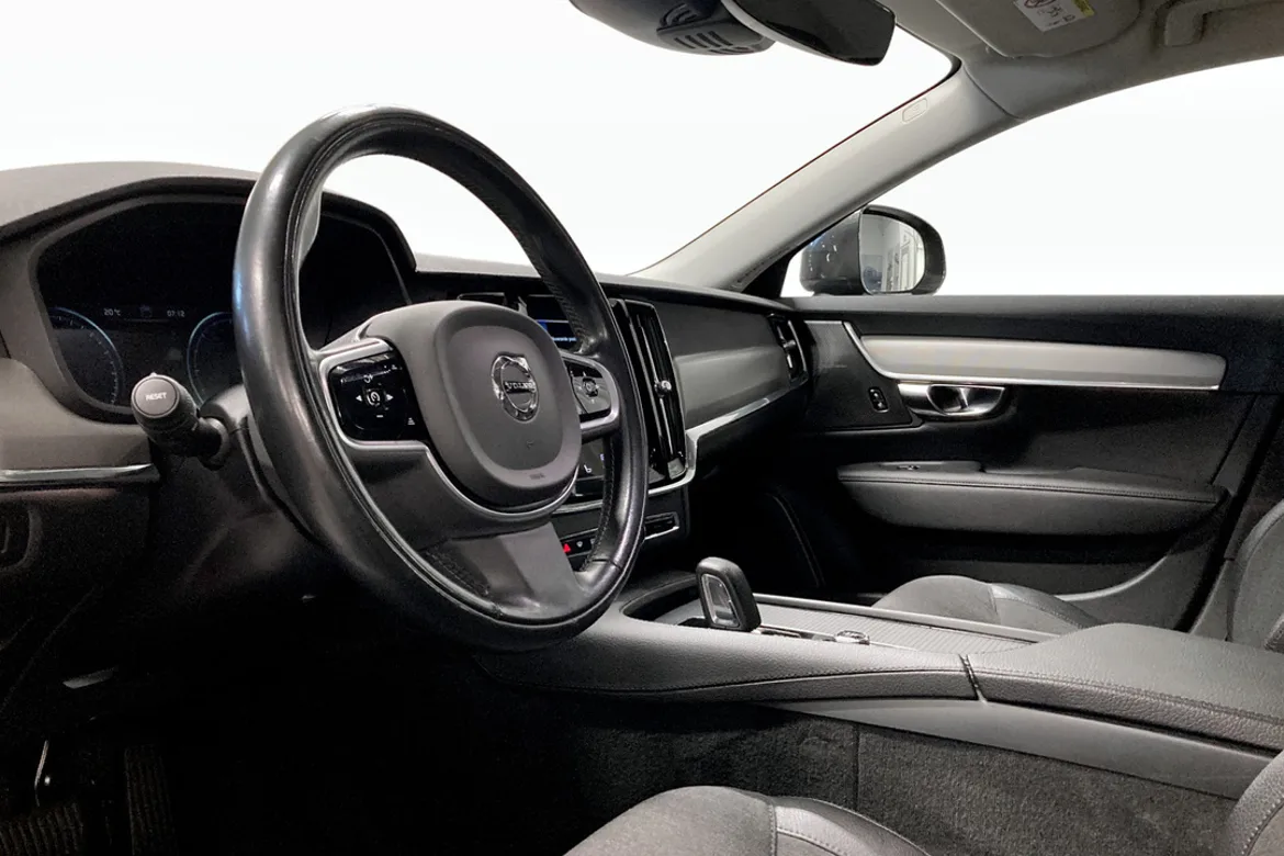 Volvo V90 Cross Country