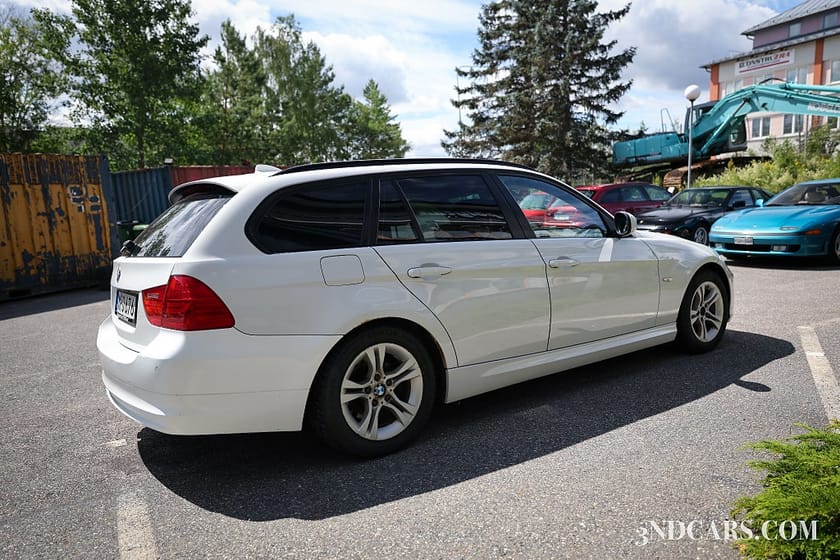 Bild 4 av BMW 320d Touring Comfort, Dynamic Sportstolar ( Småfix finns )