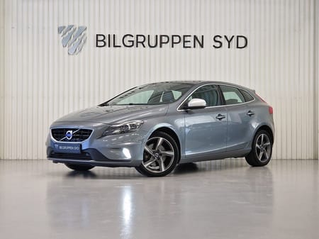 Volvo V40 D4 R-Design|Panorama|Keyless|Dragkrok|Navi