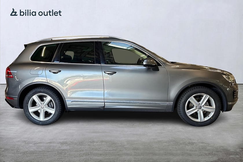 Bild 5 av Volkswagen Touareg 3.0 V6 TDI 4M TipTronic R-Line 262hk Navi Drag B-kamera