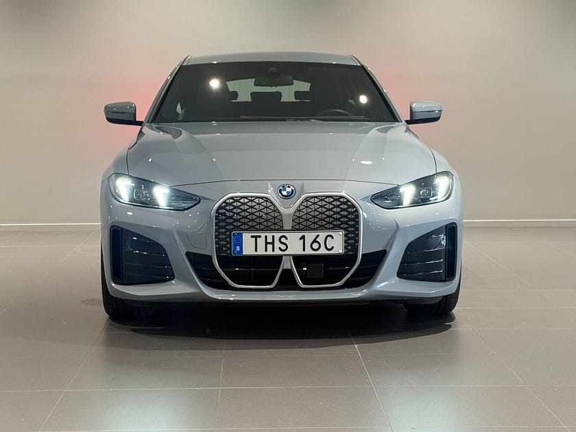 Bild 2 av BMW i4 eDrive40 Gran Coupé M Sport Active Edition Drag Adpt Farth Rattv