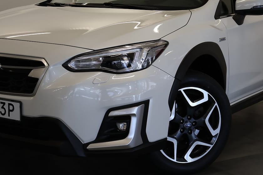 Bild 2 av Subaru XV e-Boxer / Summit / V-Hjul / Drag / Taklucka / M-Värm