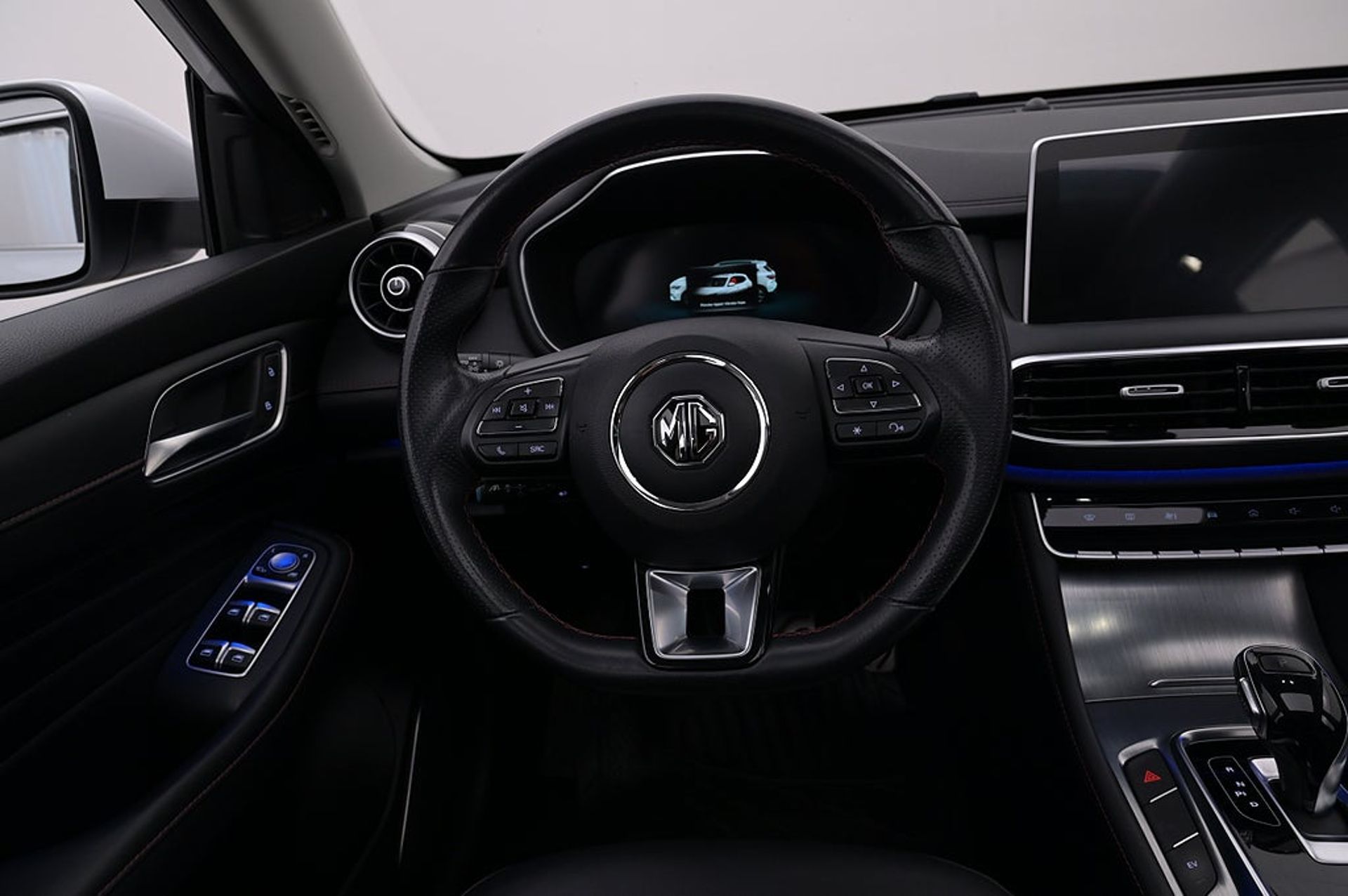 MG EHS Luxury PHEV 2022, bild 7/10
