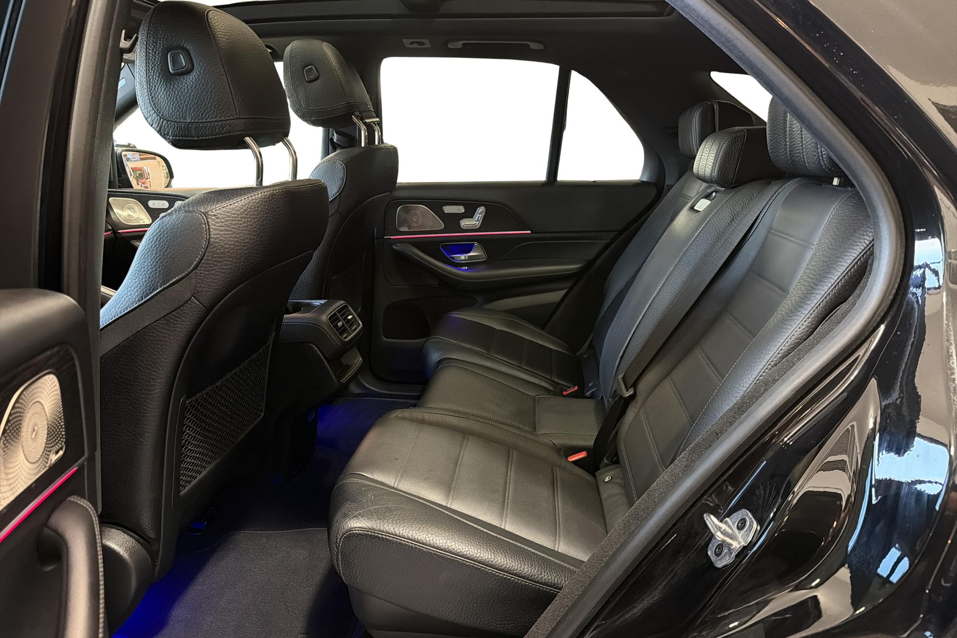 Mercedes-Benz GLE 2022, photo 6/10