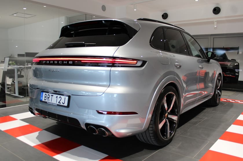 Bild 3 av Porsche Cayenne E-Hybrid 