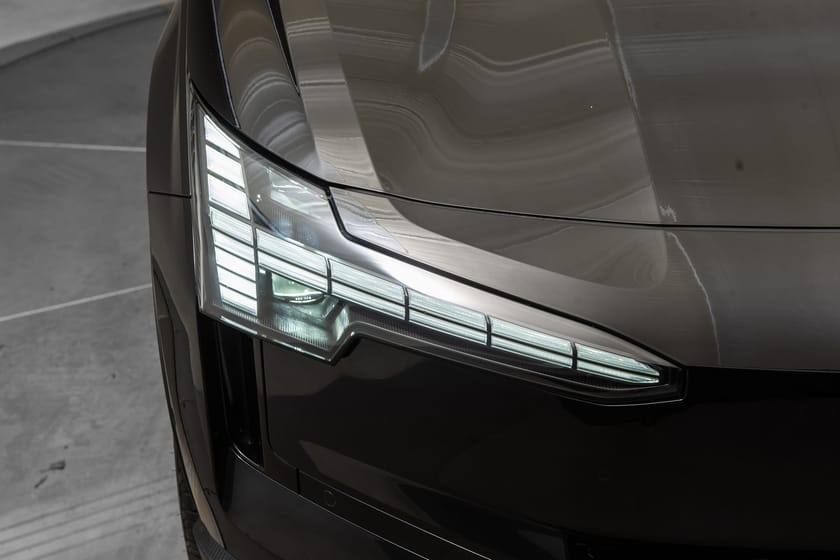 Bilde 3 av Volvo EX30 Twin Motor Performance