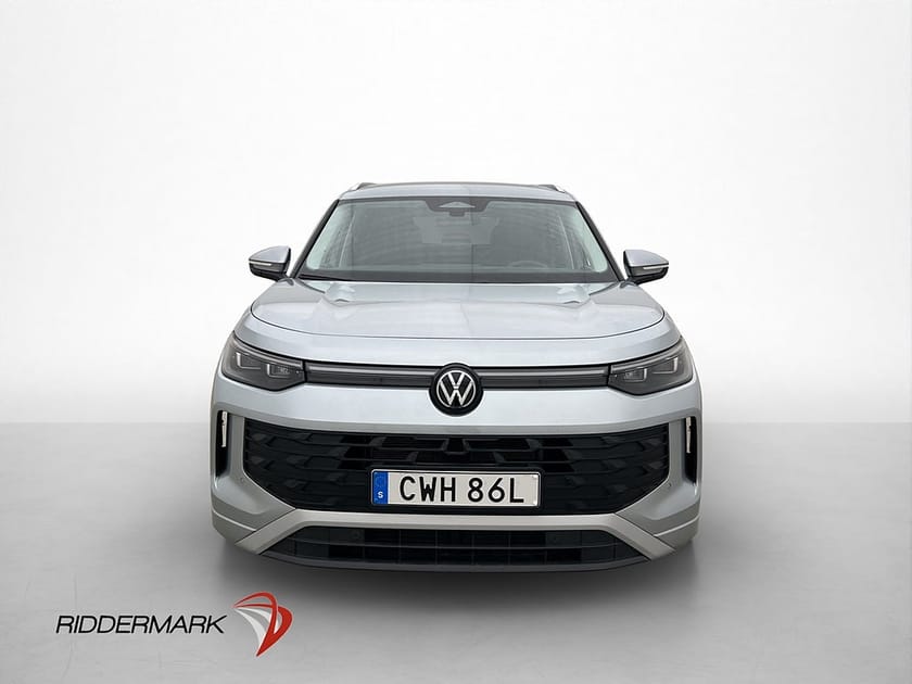 Bild 2 av Volkswagen Tayron 7-seater eTSI R-Line Life 7 sits Ambient CarPlay