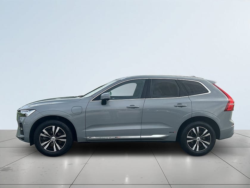 Bild 4 av Volvo XC60 T6 Plug-In AWD MOMS BKamera Pano Navi Värmare S&V-däck