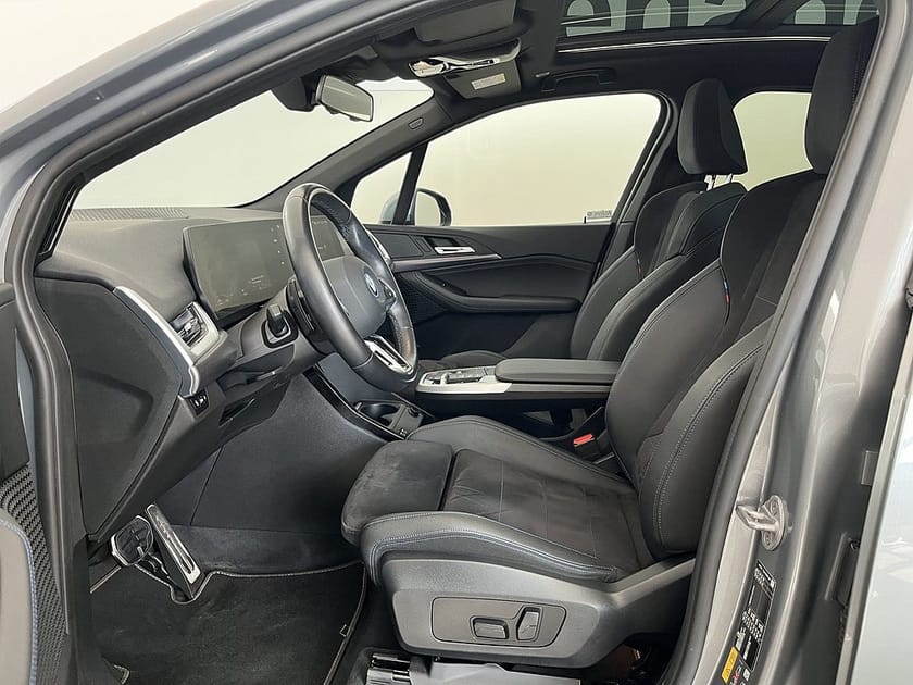Bild 5 av BMW 225e xDrive Active Tourer 225 M Sport Drivning Assist Panorama