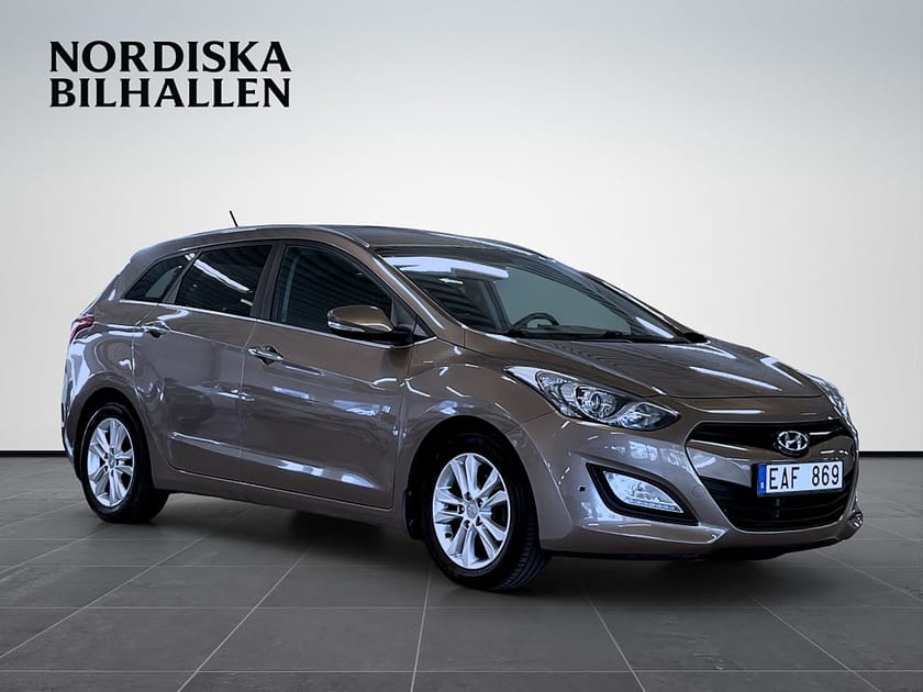 Bild 1 av Hyundai i30 Kombi 1.6 CRDi Business Nyservad Nybes Kamera Värmare