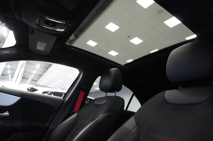 Bild 3 av Mercedes-Benz AMG A 35 4MATIC Sedan 