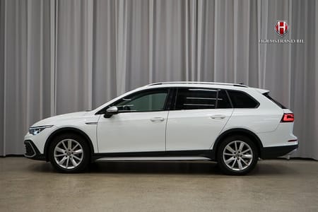 Volkswagen Golf Alltrack 2.0 TDI 4M Executive Matrix Dvärm Drag Kamera