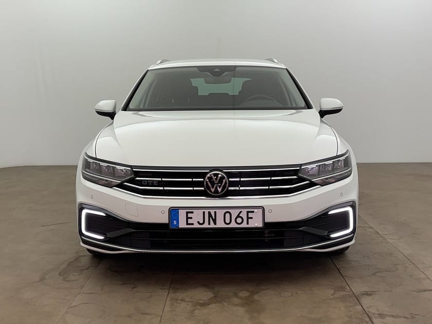 Bild 2 av Volkswagen Passat Sportscombi GTE 1.4 TSI 218HK Backkamera Drag Navi