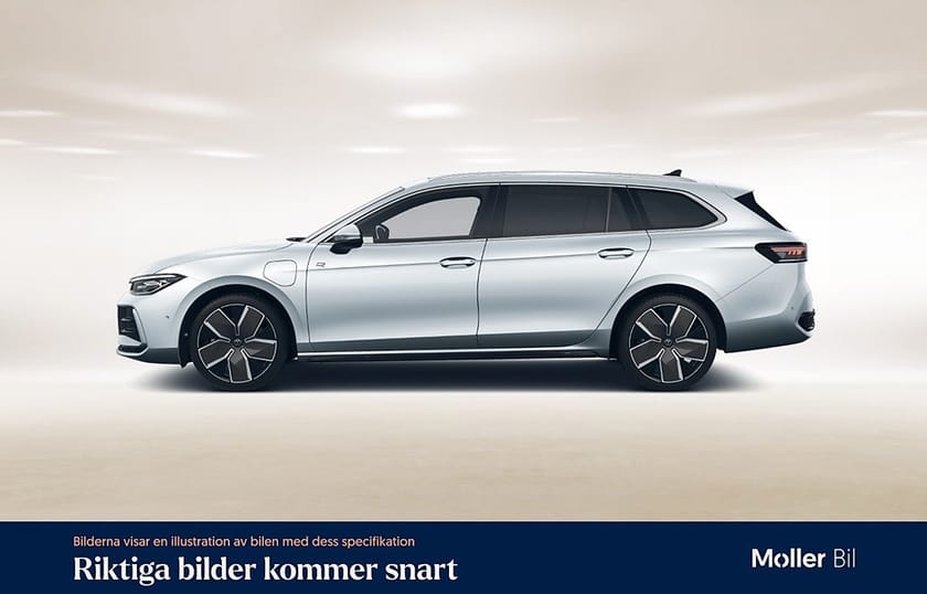 Bild 3 av Volkswagen Passat Variant eHybrid R-Line 1.5 TSI 272hk Dragkrok I Värmare I Panorama