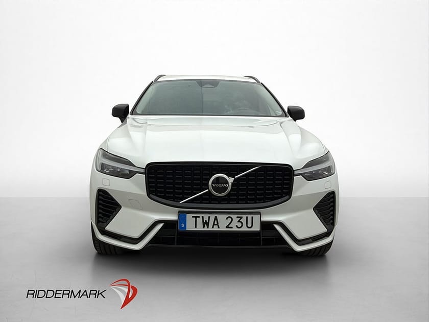 Bild 2 av Volvo XC60 Recharge T6 AWD Plus Dark Pano H/K Kamera P-Värm