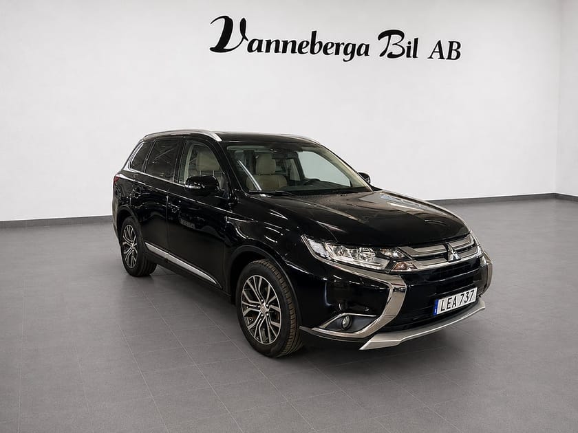 Bild 3 av Mitsubishi Outlander 2.2 Di-D 4WD Business Euro 6