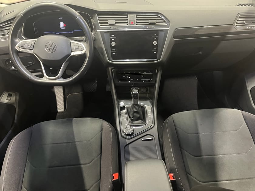 Bild 5 av Volkswagen Tiguan 2.0 TDI 4Motion*S&V-hjul/Drag/sensorer/Värmare*