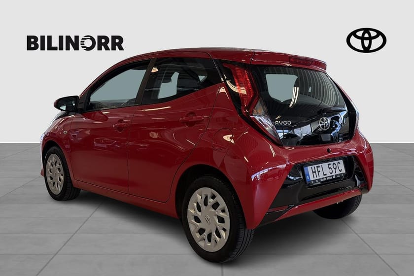 Bild 4 av Toyota Aygo 1.0 5-D X-Play/Kamera/Automat/MoK/V-Hjul