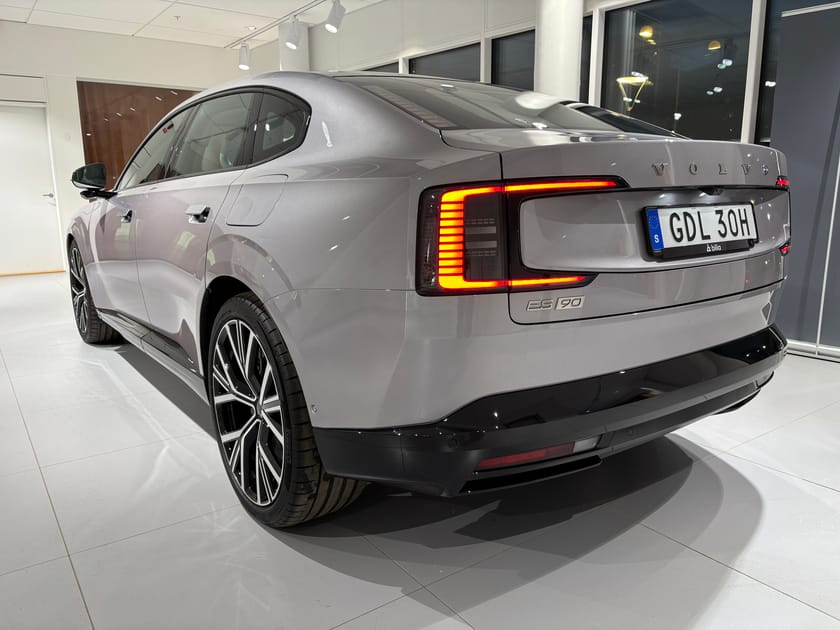 Bild 3 av Volvo ES90 Single Motor Extended Range Ultra