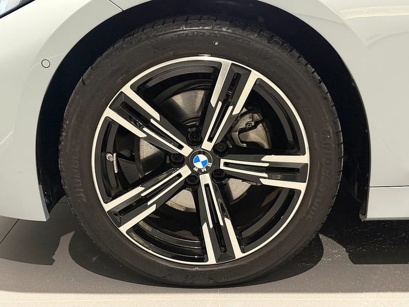 Bild 5 av BMW 320d xDrive Touring M Sport Drag Adpt Farth Rattvärme 18"
