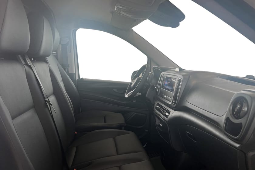 Bild 5 av Mercedes-Benz Vito 116 CDI 4x4 3.0t SKÅP LÅNG PRO | | LAGER