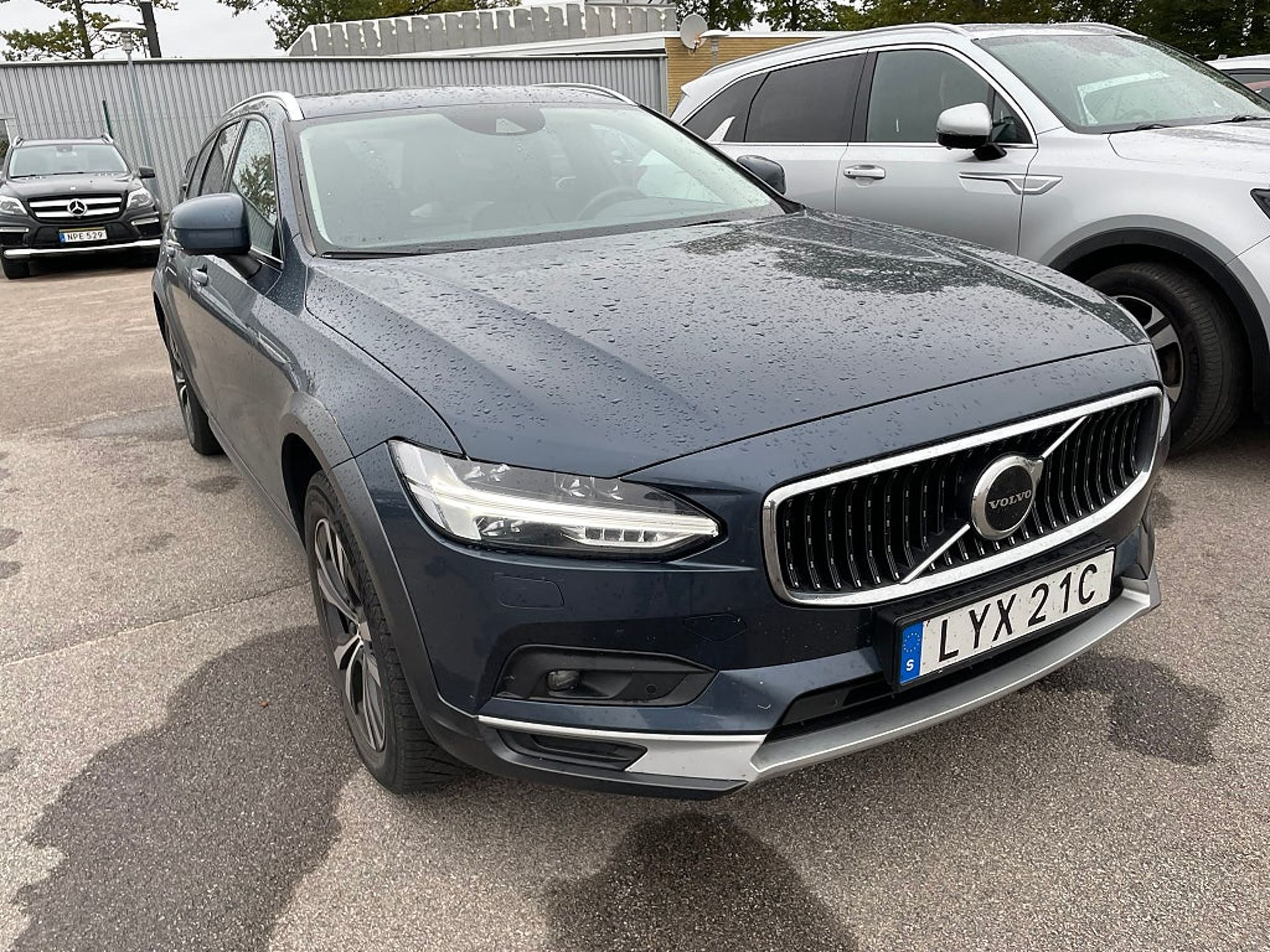 Volvo V90 Cross Country 2021, bild 2/5