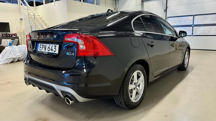 Bild 3 av Volvo S60 D4 R-Design Aut / Polestar / VOC / Lucka