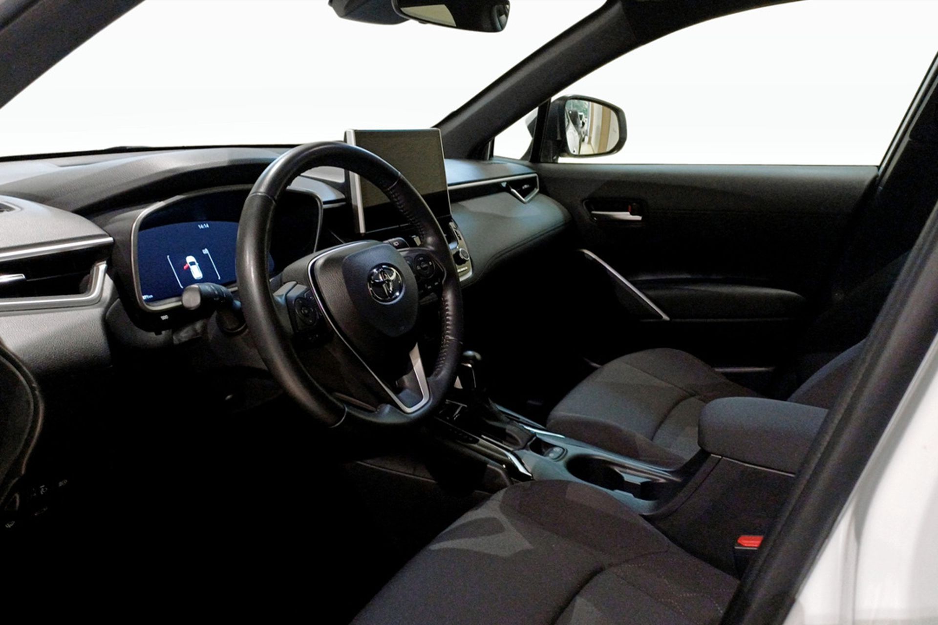 Toyota Corolla Cross Hybrid AWD-i 2024, bild 5/10