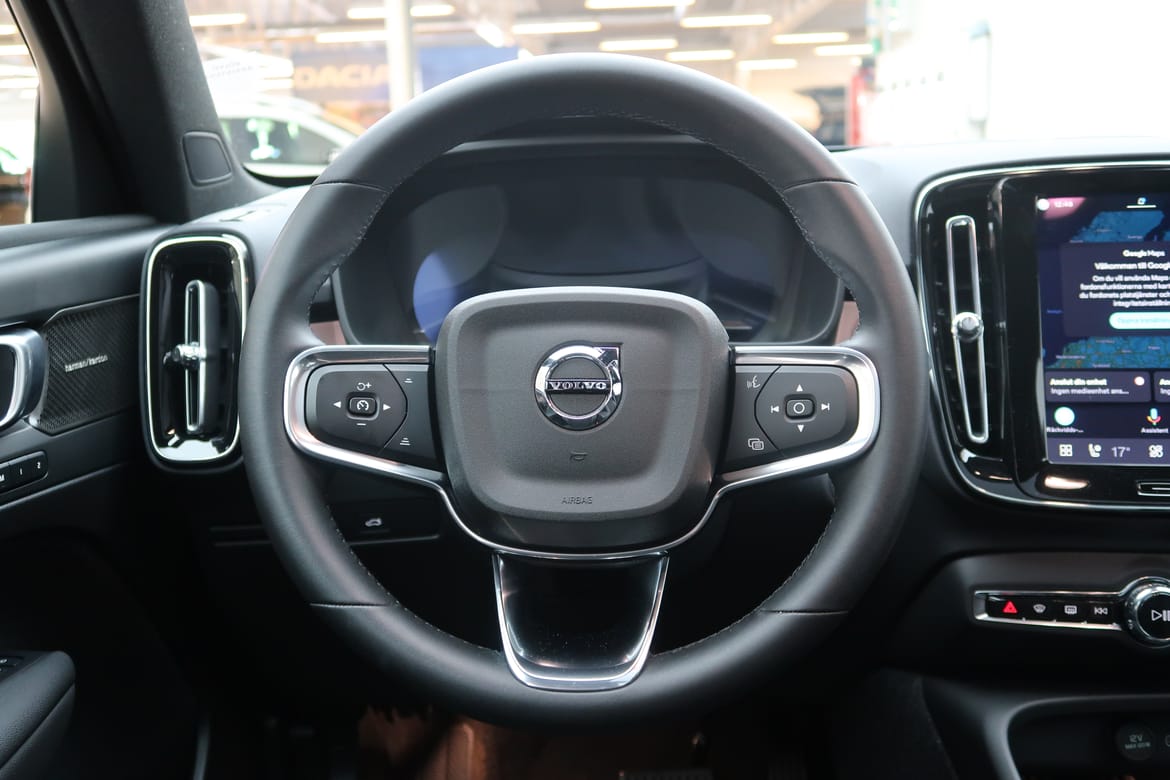Volvo EX40 2025 - miniatyr 8