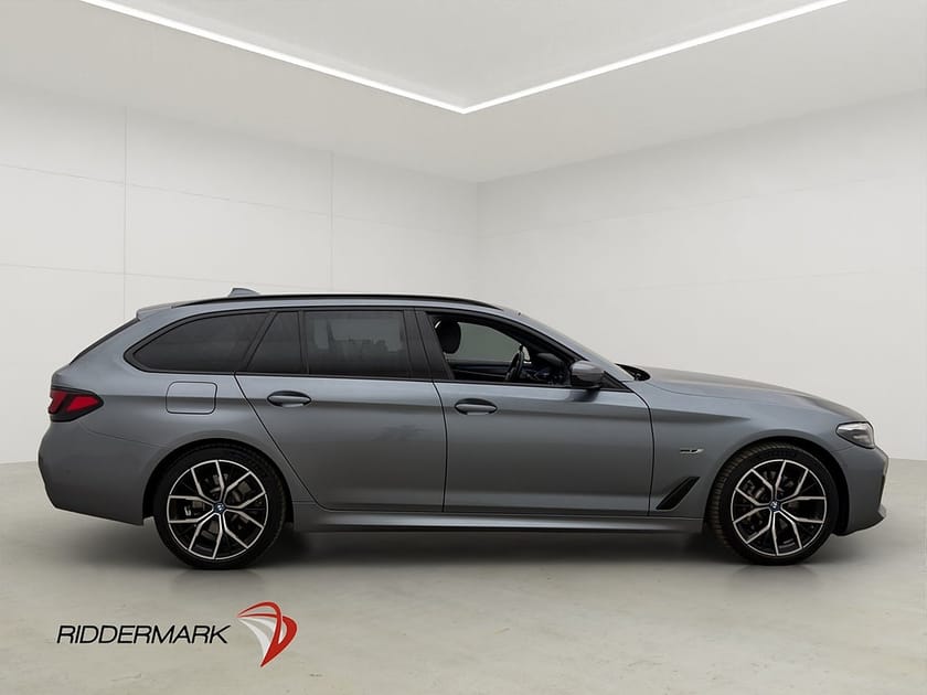 Bild 5 av BMW 530e xDrive Touring 292hk M Sport HiFi Kamera Navi Drag