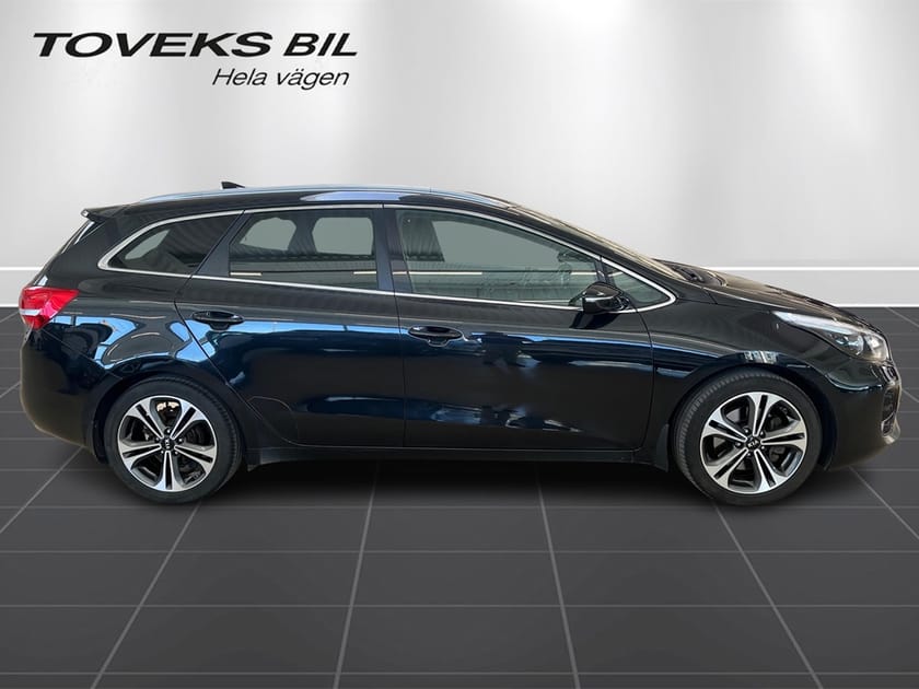 Bild 2 av Kia cee'd_sw CRDi Manuell 136hk GT-LINE