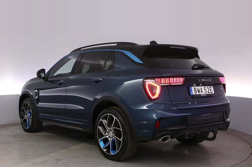Bild 4 av Lynk & Co 01 PHEV Drag Pano 360 AdapFarth Infinity BLIS