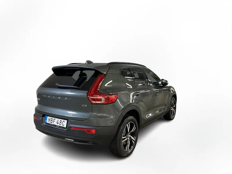 Bild 7 av 15 – Volvo XC40 B3 FWD Bensin Plus Dark