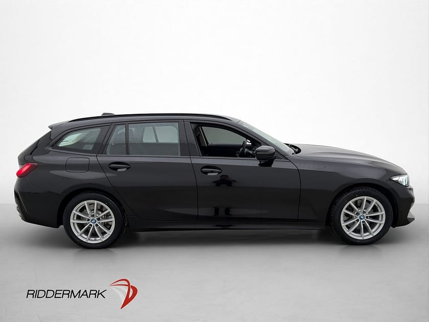 Bild 5 av BMW 330e xDrive Touring 292hk Widescreen CarPlay Navi