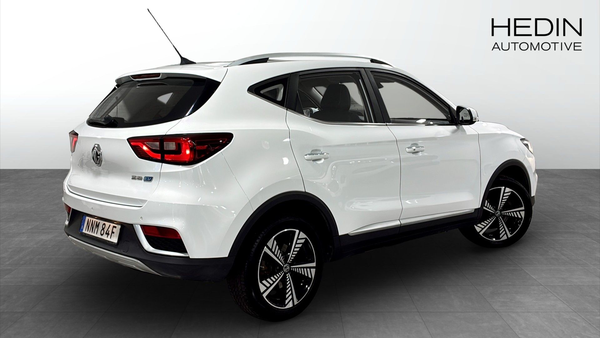 MG ZS Luxury 44,5kWh 143hk pano 2021, bild 2/10