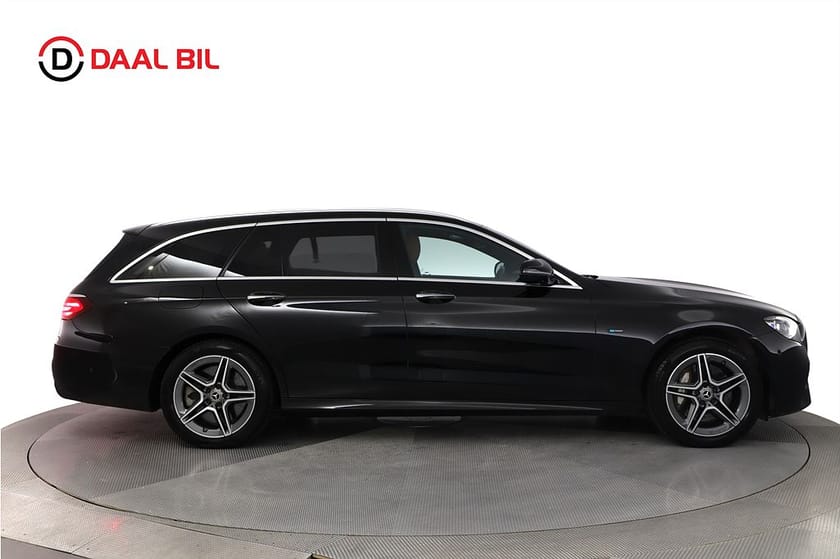 Bild 5 av Mercedes-Benz E 300 T de 4MATIC 4M 306HK AMG PANO BURM® 360-KAM VÄRM DRAG