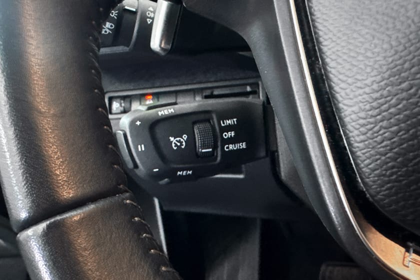 Bild 3 av Peugeot 5008 1.2 PureTech 131hk 7-SITS/ BACKKAMERA OMG LEV
