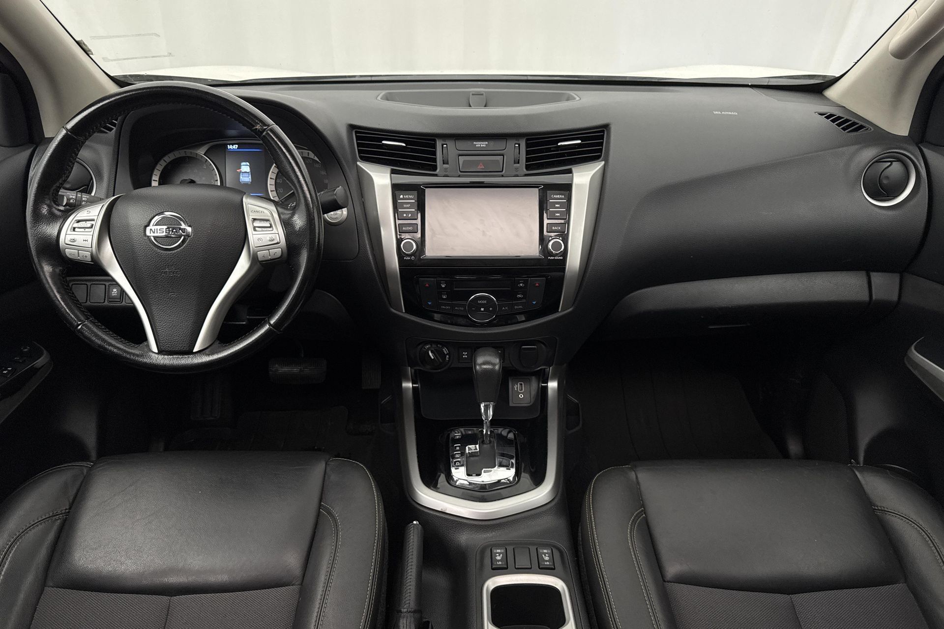 Nissan Navara Dubbelhytt 2.3 dCi 4WD 2020, bild 7/10