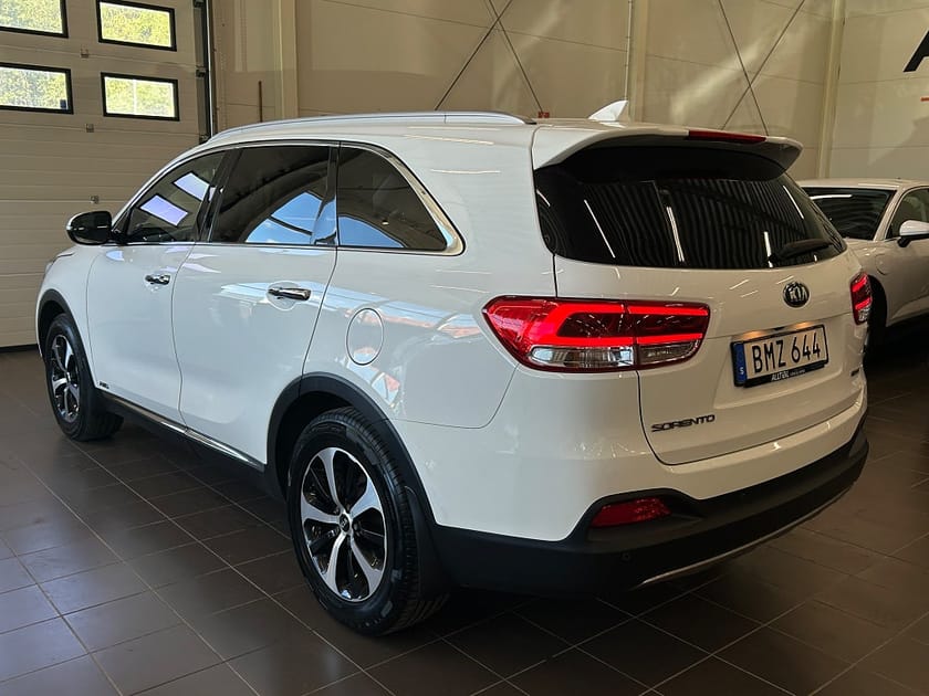 Bild 4 av Kia Sorento 2.2 CRDi AWD Business 7-Sits/Kamera/Navi/Skinn/Elstol