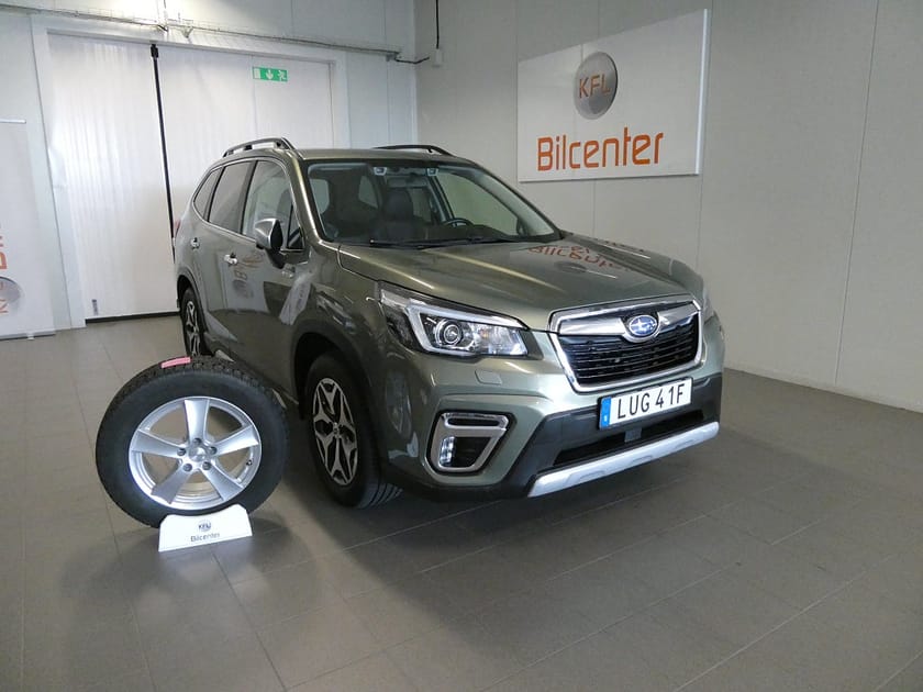 Bild 1 av Subaru Forester e-Boxer Ridge AWD Drag-Skinn-Kamera-Navi-Carplay-SoV