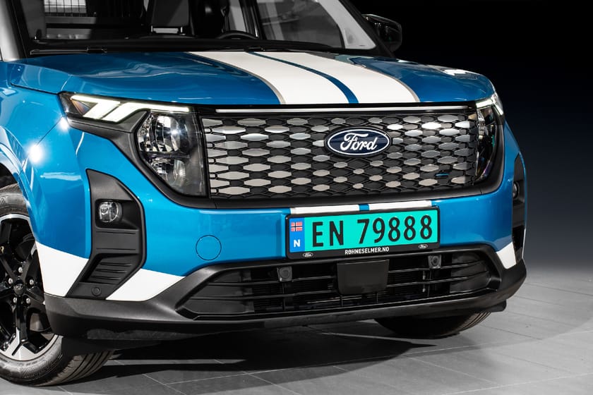 Bilde 2 av Ford E-Transit Courier Limited|Ryggekamera|Krok|S+V|Pen km|Innbytte