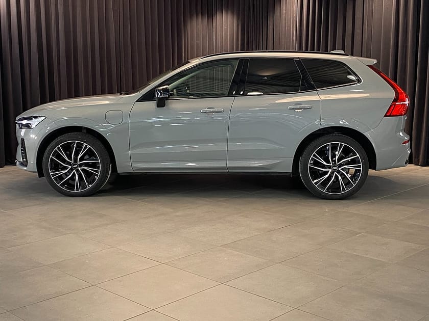Bild 3 av Volvo XC60 Recharge T6 AWD Automat Plus Dark Edition