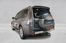 Thumnail bilde 2 av Mitsubishi Pajero 5-dørs