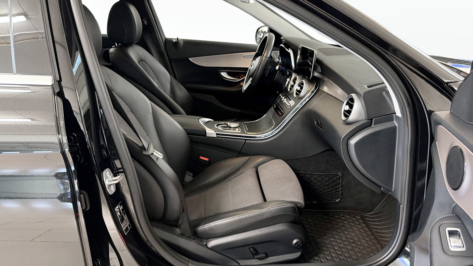 Mercedes-Benz C 220 d 9G-Tronic 194Hk 2019, bild 3/10